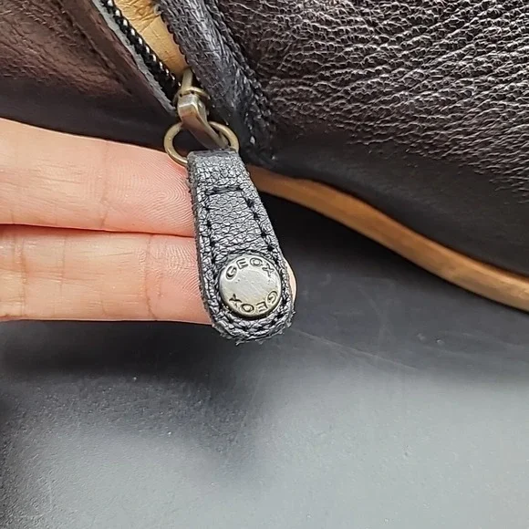 GEOX Respira Women's 8.5 Black Leather‎ Ankle Boots Studded Zipper - Picture 9 of 16